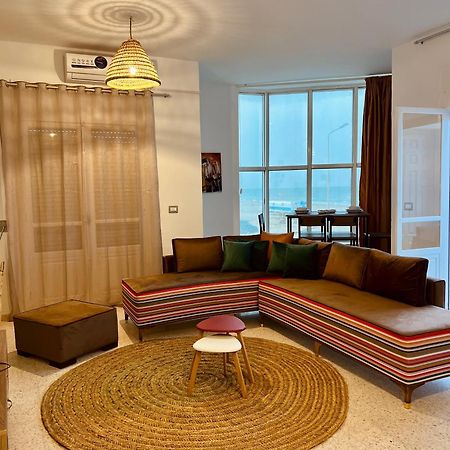 Appartement Vue De Mer Pied Dans L'Eau Gabes Экстерьер фото